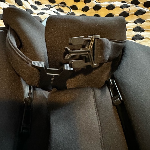 Calvin Klein Collection men’s overcoat - very futuristic! - Picture 6 of 7